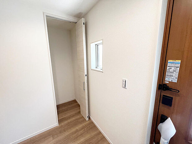 ☆１階☆廊下にある収納☆