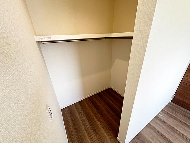 ☆ウォークインクローゼット☆テレワーク・趣味部屋でも！！