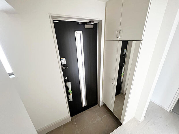 ☆大型シューズクローゼットがあります☆便利です!!