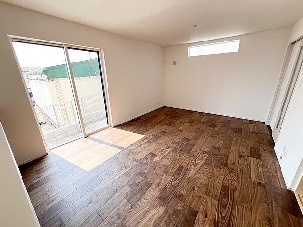 ☆大変明るいリビング☆広々した空間で家族との大切な時間をお過ごしください！！