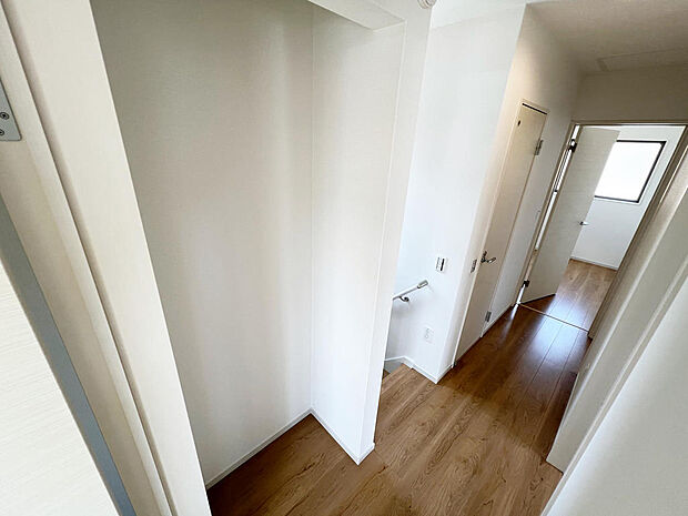 ☆2階☆廊下にある収納☆