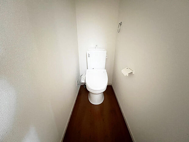 ☆ウレシイシャワートイレ☆1階・2階に完備！パパとのトイレ争いに終止符！！