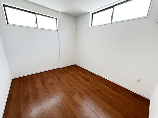 ☆各部屋大型収納完備☆子供部屋・主寝室にお好きにコーディネートしよう！！