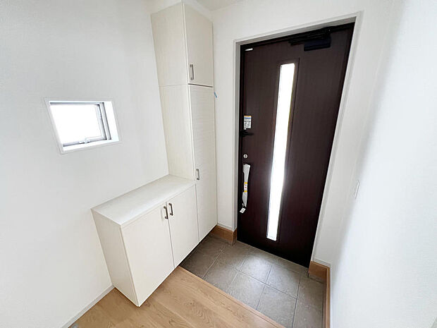 ☆大型シューズクローゼットがあります☆便利です!!