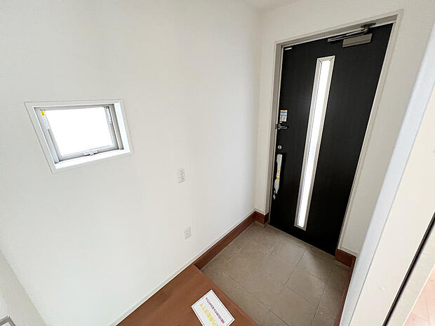 ☆大型シューズクローゼットがあります☆便利です!!