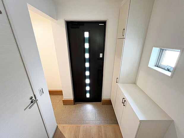 ☆大型シューズクローゼットがあります☆便利です!!