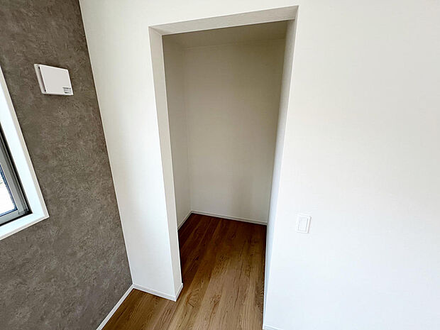 ☆ウォークインクローゼット☆テレワーク・趣味部屋でも！！