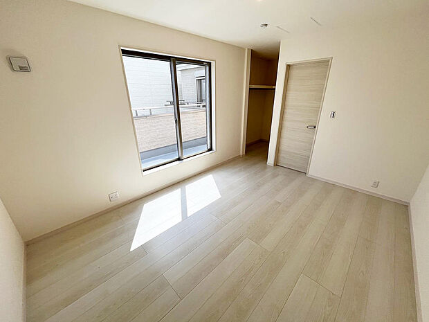 ☆各部屋大型収納完備☆子供部屋・主寝室にお好きにコーディネートしよう!!