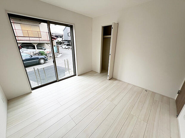 ☆1階☆各部屋大型収納完備☆子供部屋・主寝室にお好きにコーディネートしよう!!