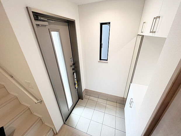 ☆大型シューズクローゼットがあります☆便利です!!