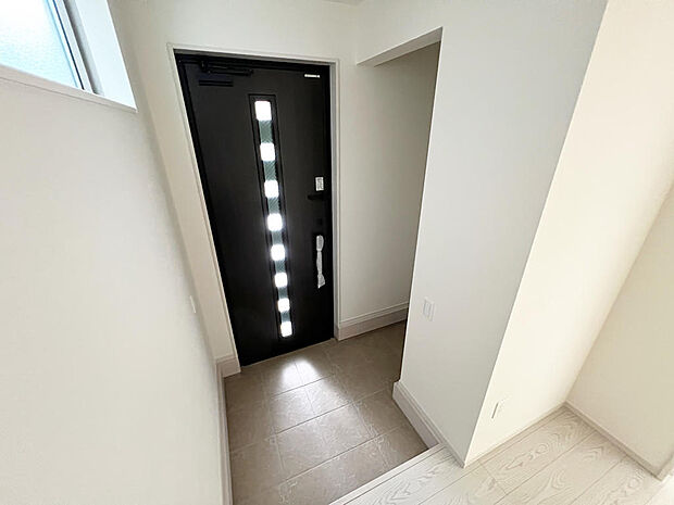 ☆大型シューズクローゼットがあります☆便利です!!