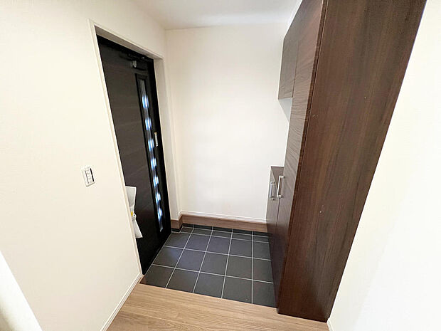 ☆大型シューズクローゼットがあります☆便利です！！