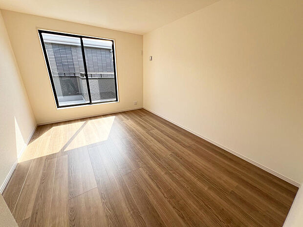 ☆各部屋大型収納完備☆子供部屋・主寝室にお好きにコーディネートしよう！！