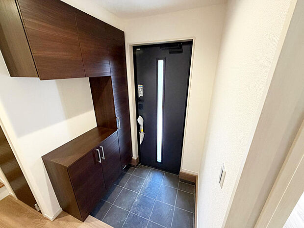 ☆大型シューズクローゼットがあります☆便利です!!