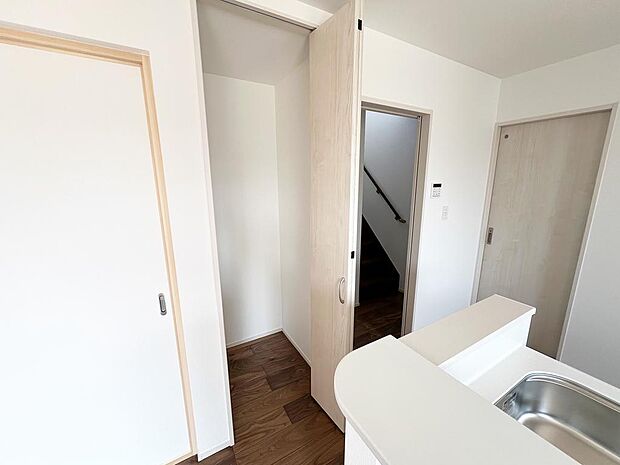 ☆2階☆廊下にある収納☆