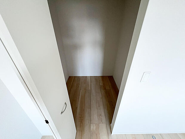 ☆ウォークインクローゼット☆テレワーク・趣味部屋でも!!