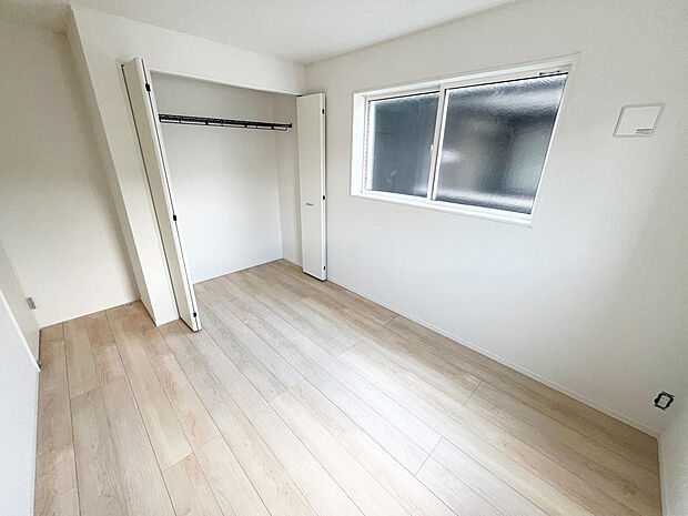 ☆各部屋大型収納完備☆子供部屋・主寝室にお好きにコーディネートしよう！！