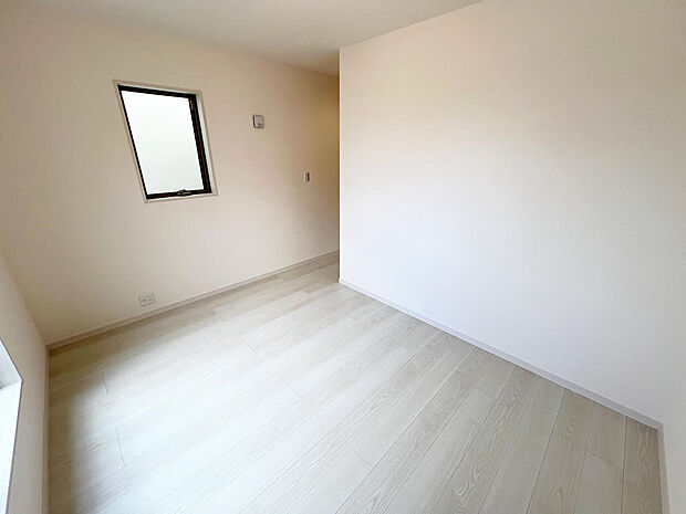 ☆各部屋大型収納完備☆子供部屋・主寝室にお好きにコーディネートしよう!!