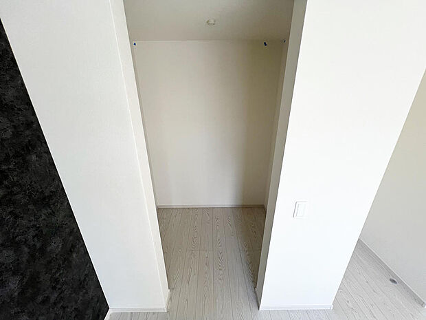 ☆ウォークインクローゼット☆テレワーク・趣味部屋でも！！