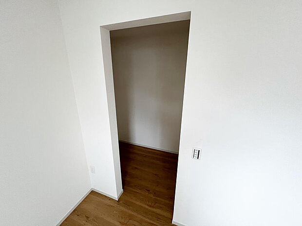 ☆ウォークインクローゼット☆テレワーク・趣味部屋でも！！