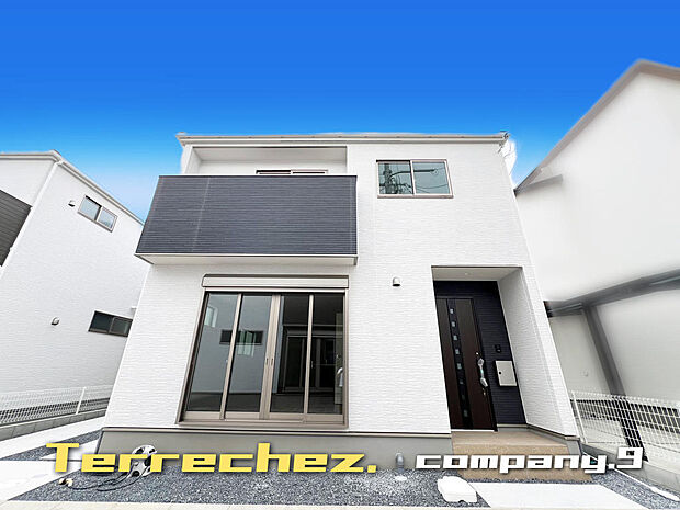 ☆現地外観写真☆Terrechez☆３号棟☆ZEH水準省エネ住宅☆商業施設が充実した住環境☆土地28坪☆日当たり良好☆閑静な住宅街☆LDK広々19.7帖☆WIC・食洗機☆家事動線良好☆