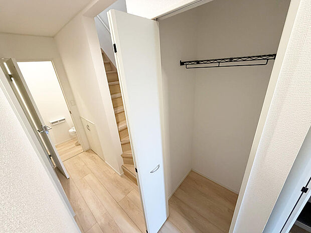 ☆１階☆廊下にある収納☆