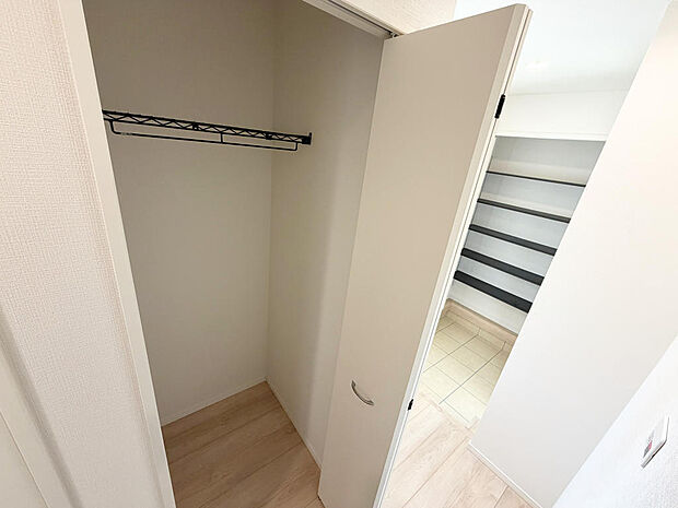 ☆１階☆廊下にある収納☆