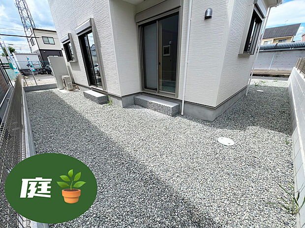 ☆おススメスポット♪ガーデニング・芝生・ウッドデッキ・・・夢が広がりますね〜(^^♪