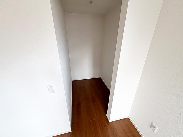 ☆ウォークインクローゼット☆テレワーク・趣味部屋でも！！