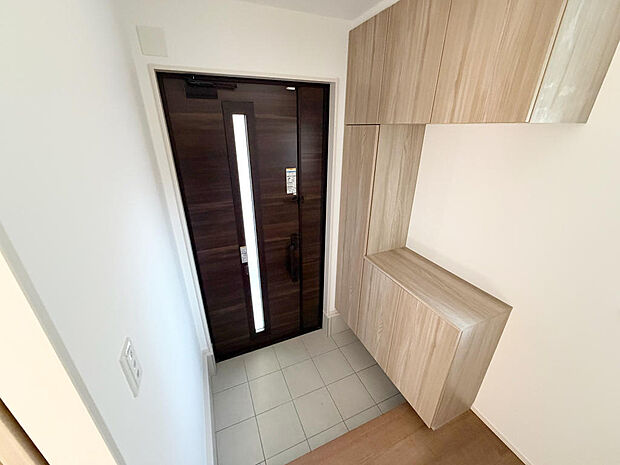 ☆大型シューズクローゼットがあります☆便利です!!