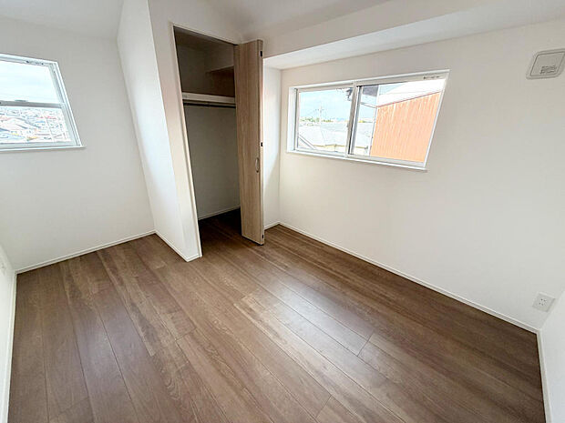 ☆各部屋収納完備☆子供部屋・主寝室にお好きにコーディネートしよう!!