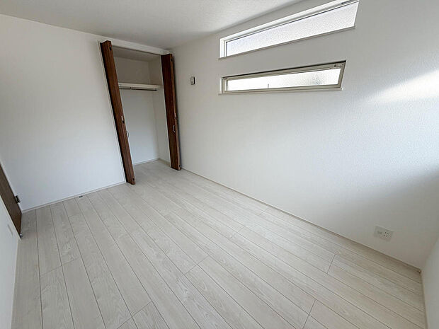 ☆各部屋大型収納完備☆子供部屋・主寝室にお好きにコーディネートしよう！！