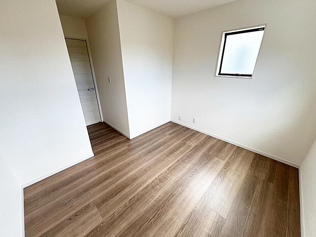 ☆各部屋大型収納完備☆子供部屋・主寝室にお好きにコーディネートしよう!!