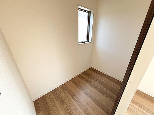 ☆プラス1部屋☆収納・テレワーク・スタディルームに最適!!