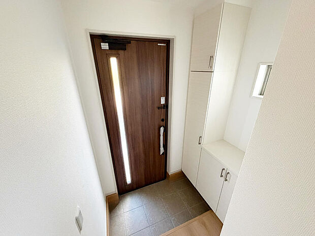 ☆大型シューズクローゼットがあります☆便利です!!