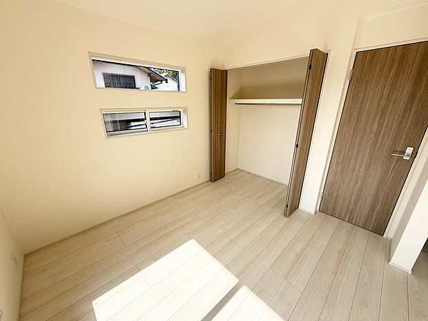 ☆各部屋大型収納完備☆子供部屋・主寝室にお好きにコーディネートしよう！！