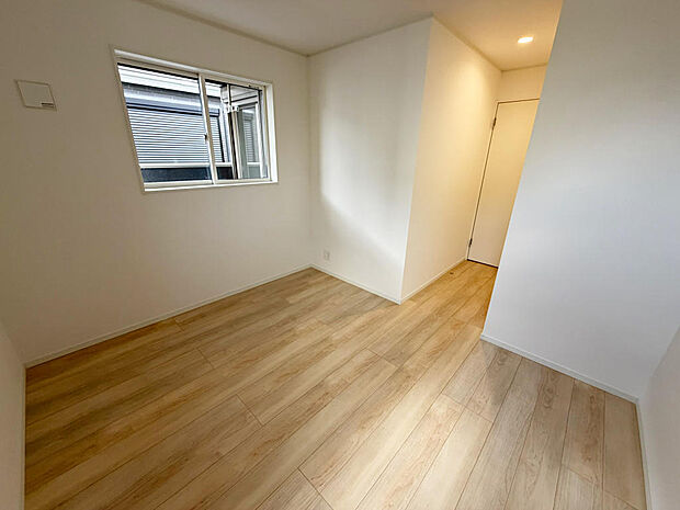 ☆各部屋大型収納完備☆子供部屋・主寝室にお好きにコーディネートしよう！！