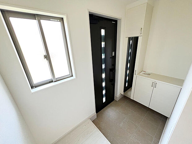 ☆大型シューズクローゼットがあります☆便利です！！