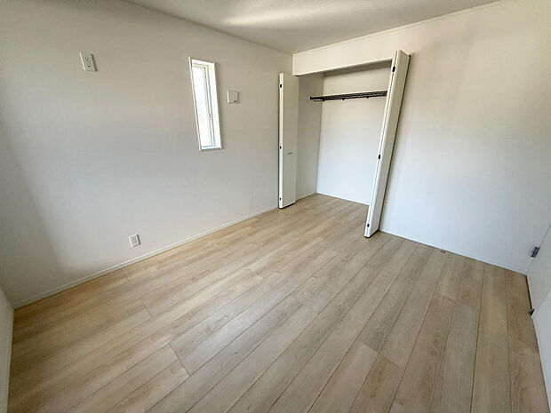 ☆各部屋大型収納完備☆子供部屋・主寝室にお好きにコーディネートしよう！！