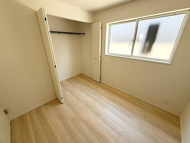 ☆各部屋大型収納完備☆子供部屋・主寝室にお好きにコーディネートしよう！！