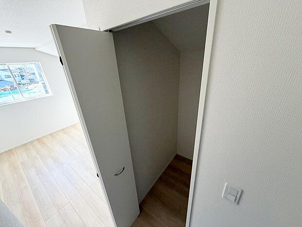 ☆ウォークインクローゼット☆テレワーク・趣味部屋でも！！