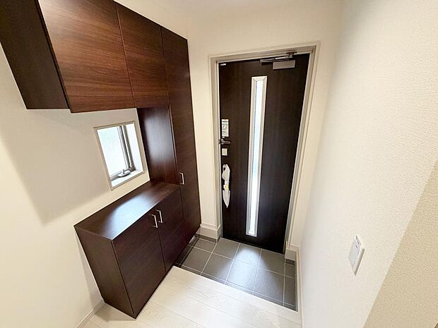 ☆大型シューズクローゼットがあります☆便利です！！