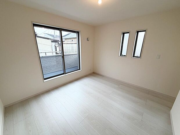 ☆各部屋大型収納完備☆子供部屋・主寝室にお好きにコーディネートしよう！！