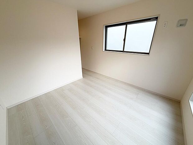 ☆各部屋大型収納完備☆子供部屋・主寝室にお好きにコーディネートしよう！！