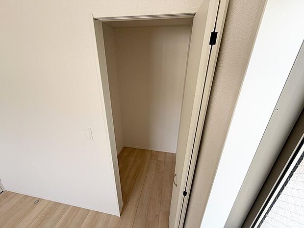 ☆ウォークインクローゼット☆テレワーク・趣味部屋でも！！