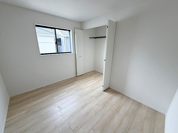 ☆各部屋大型収納完備☆子供部屋・主寝室にお好きにコーディネートしよう！！