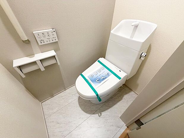 ☆ウレシイシャワートイレ☆1階・2階に完備！パパとのトイレ争いに終止符！！