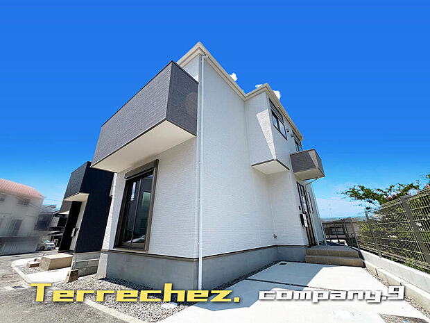 ☆現地外観写真☆Terrechez☆3号棟☆「石切駅」徒歩8分の好立地☆土地29坪☆住みやすい環境☆日当たり良好☆閑静な住宅街☆WIC・食洗機☆南面バルコニー☆前道4.5m☆