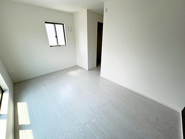 ☆収納完備☆子供部屋・主寝室にお好きにコーディネートしよう!!