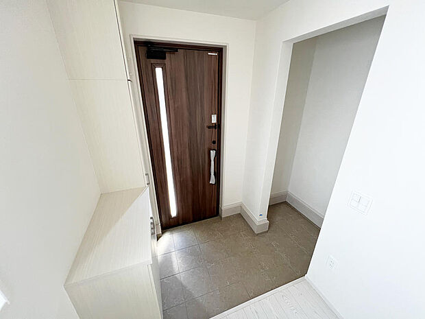 ☆大型シューズクローゼットがあります☆便利です!!